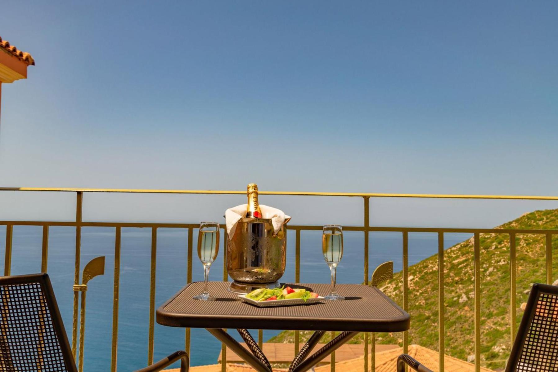 Petani Bay Hotel - Adults Only Vovikes Exterior photo